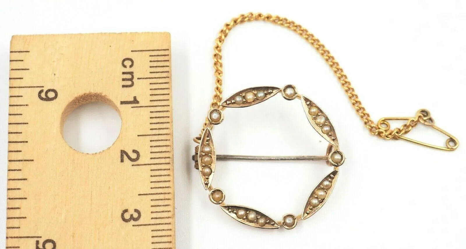 9ct Yellow Gold Seed Pearl Brooch with Safety Chain