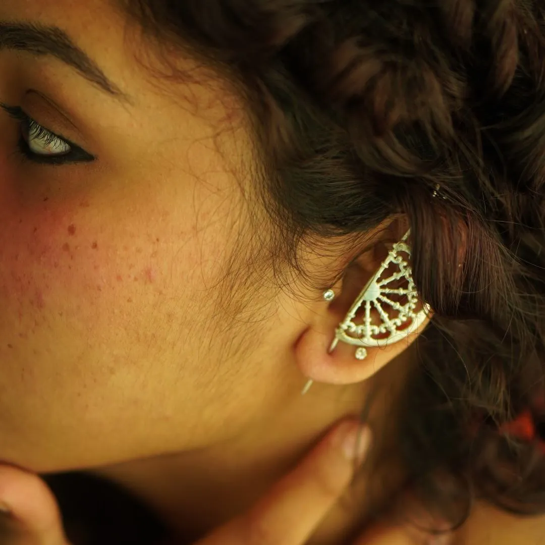 Aangan Teeli Earcuff