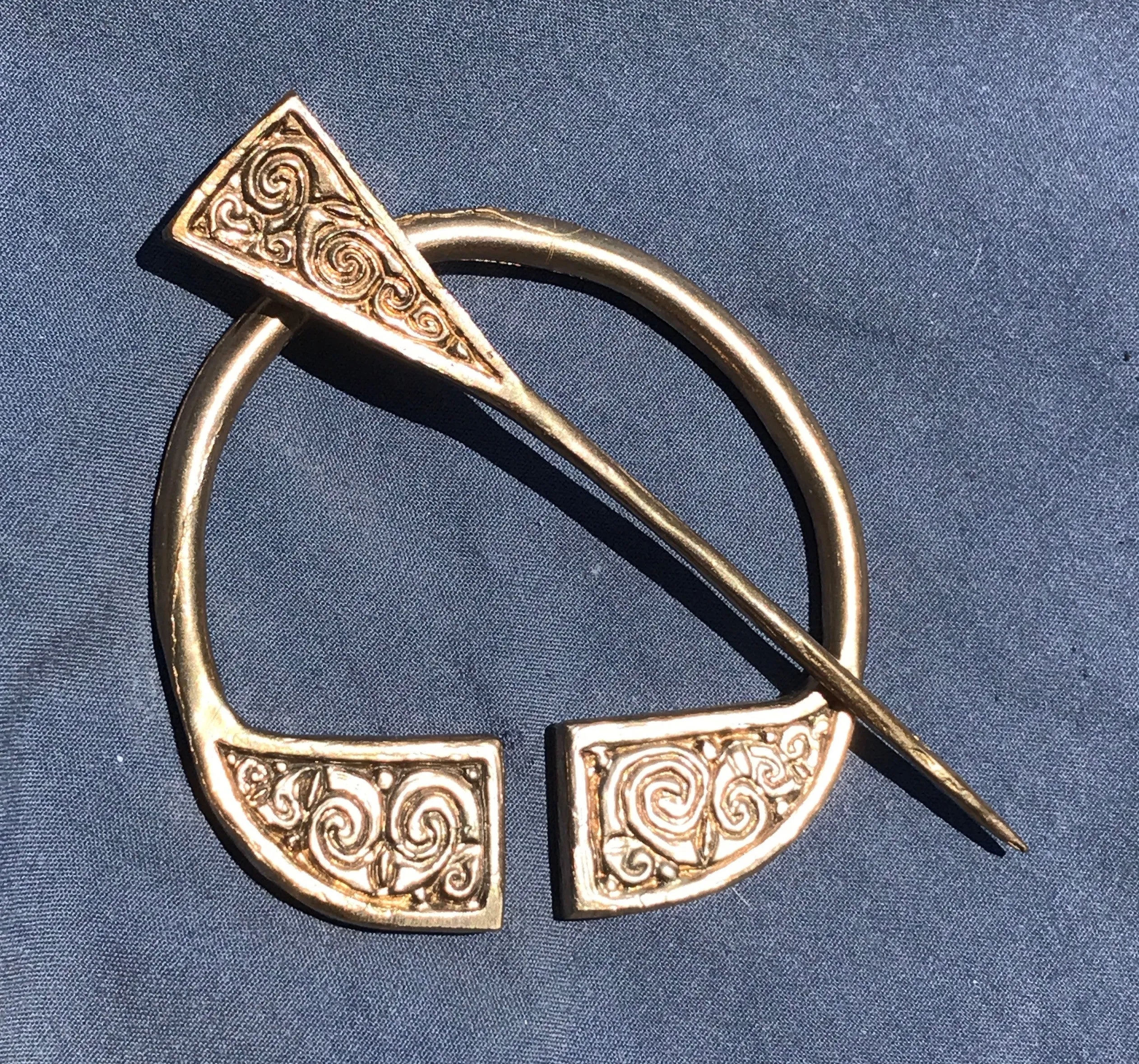 Celtic Spiral Penannular Brooch - R02