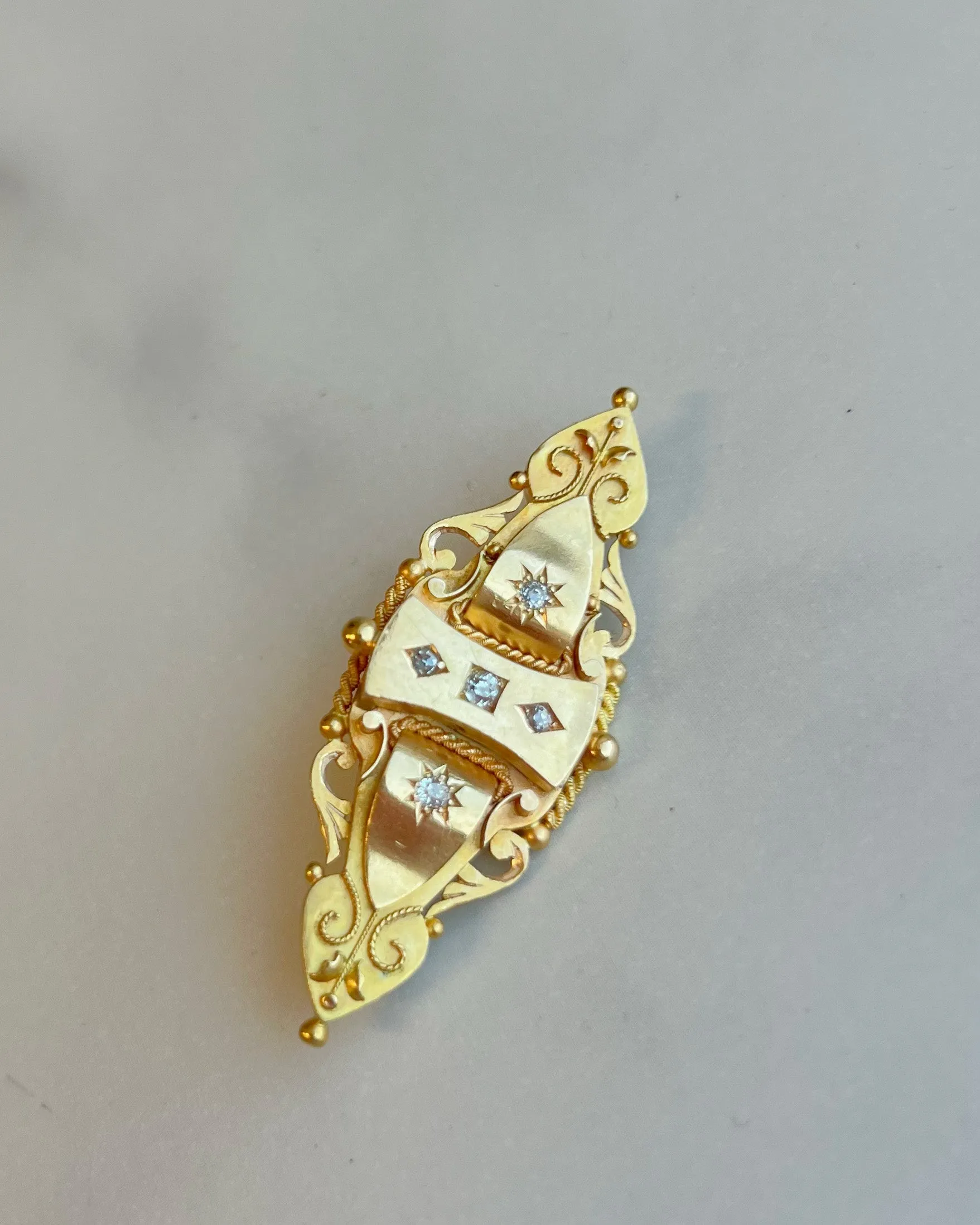 Estate 15K Yellow Gold Victorian Diamond Brooch