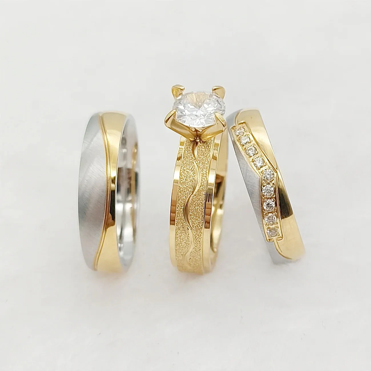 Exotic Golden Wedding & Engagement Rings Set for Couples