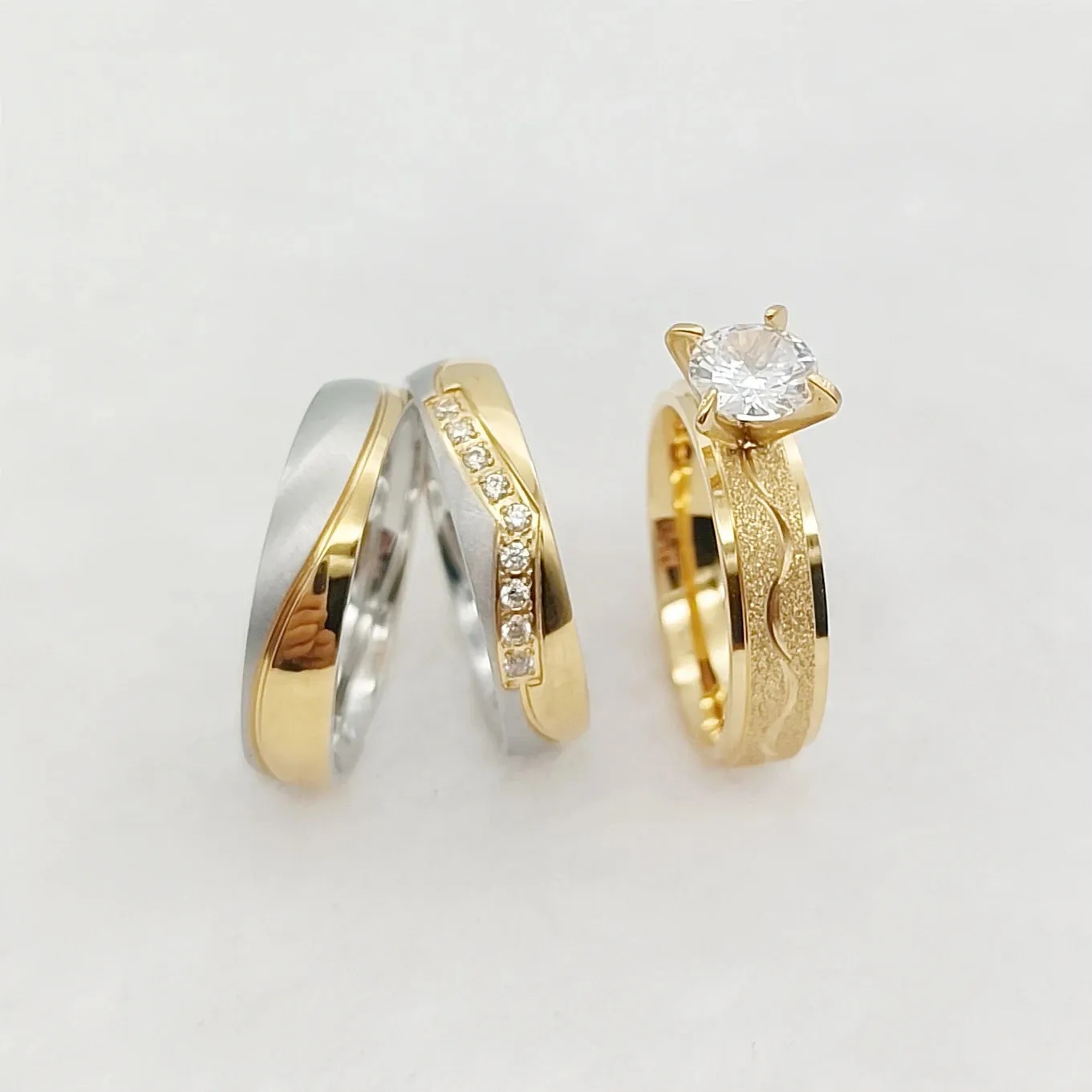 Exotic Golden Wedding & Engagement Rings Set for Couples