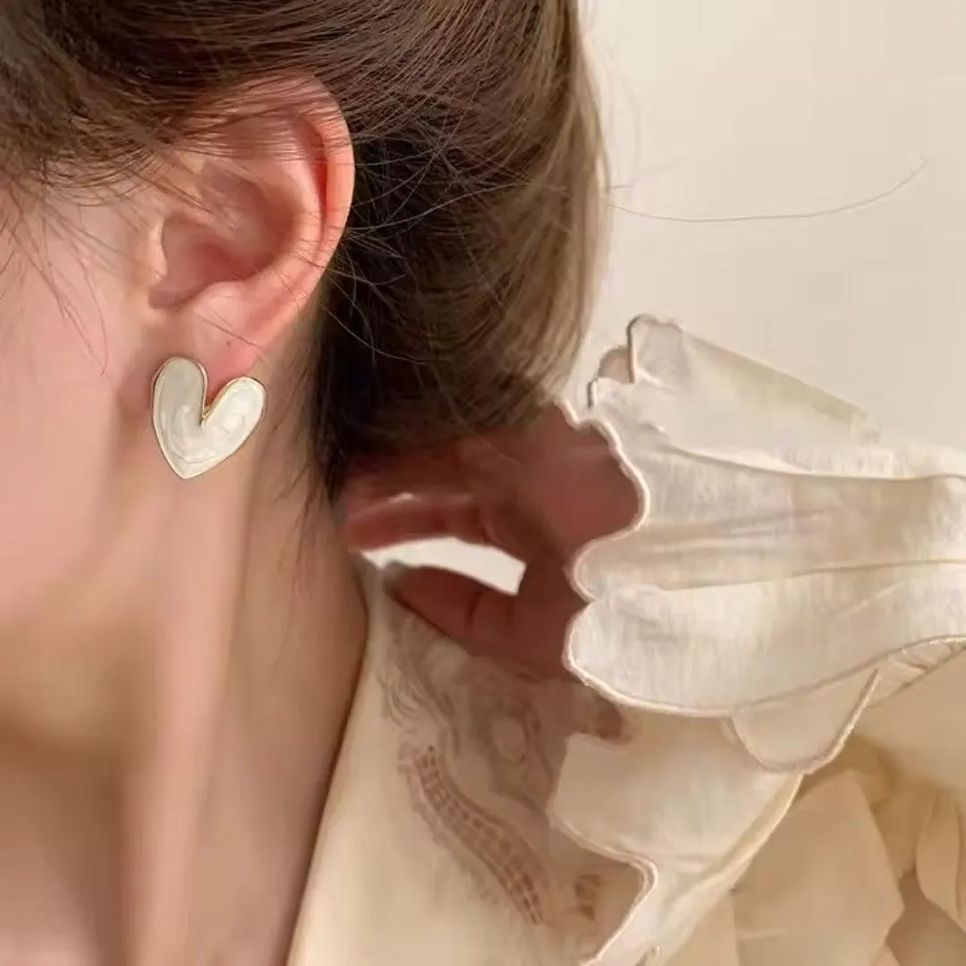 Mother-of-Pearl Heart Stud Earrings