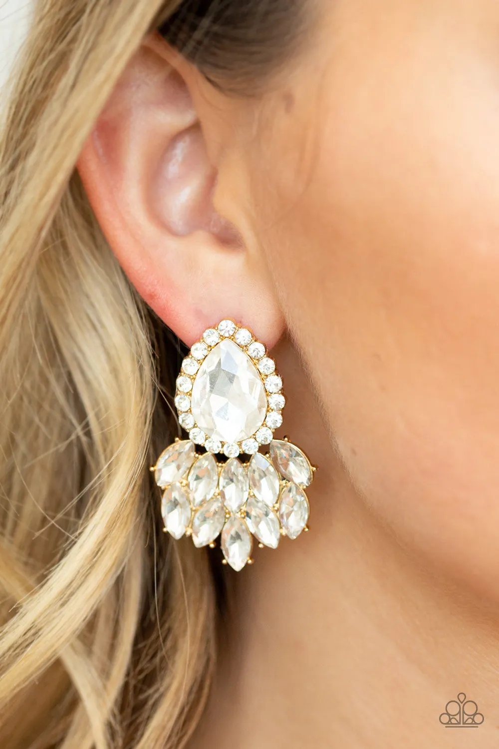 Paparazzi A Breath of Fresh HEIR Gold Earrings