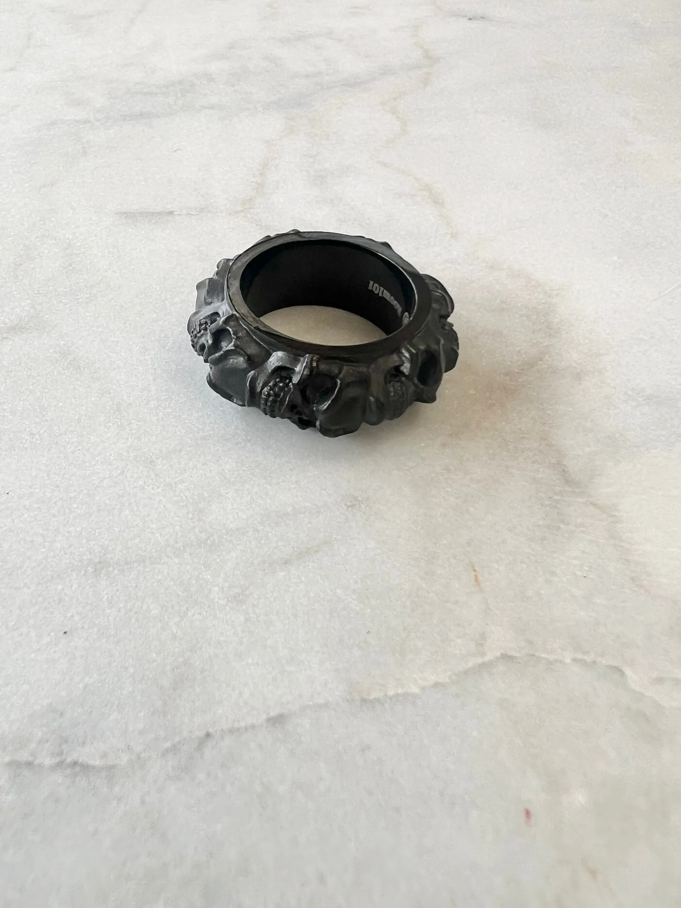 Room 101 Antique Plated Skull Ring / Black