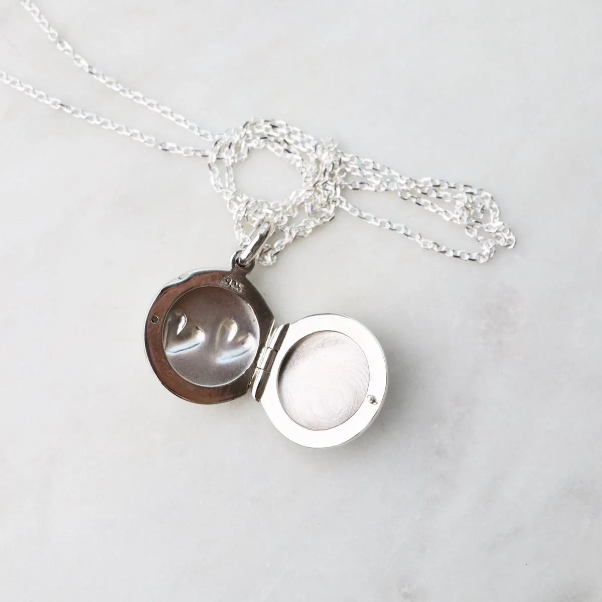 Round Locket with Double Hearts