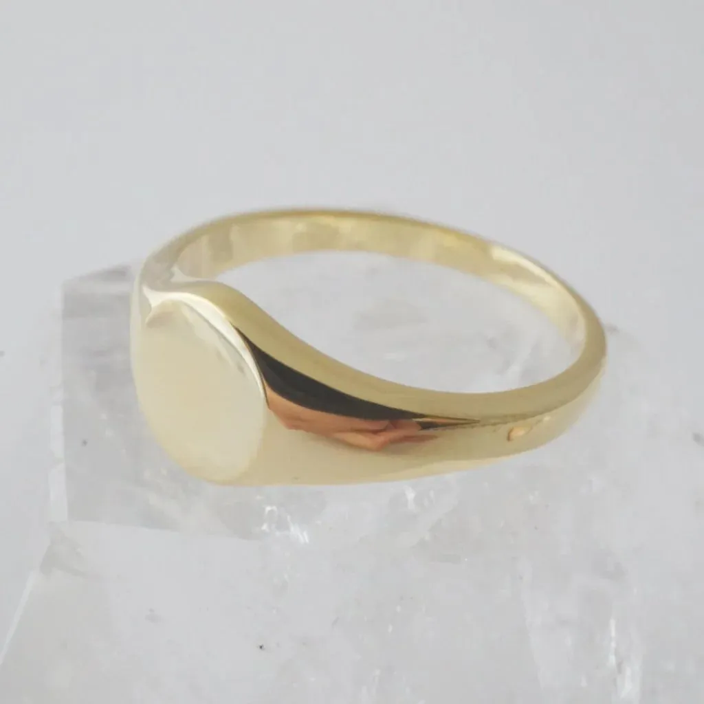 taylor signet ring