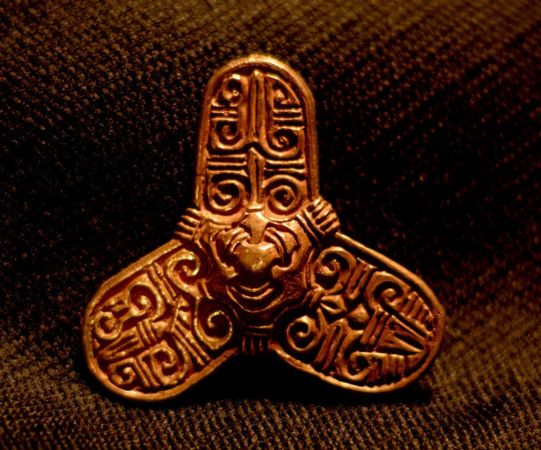 Viking 2" Trefoil Brooch - VB33