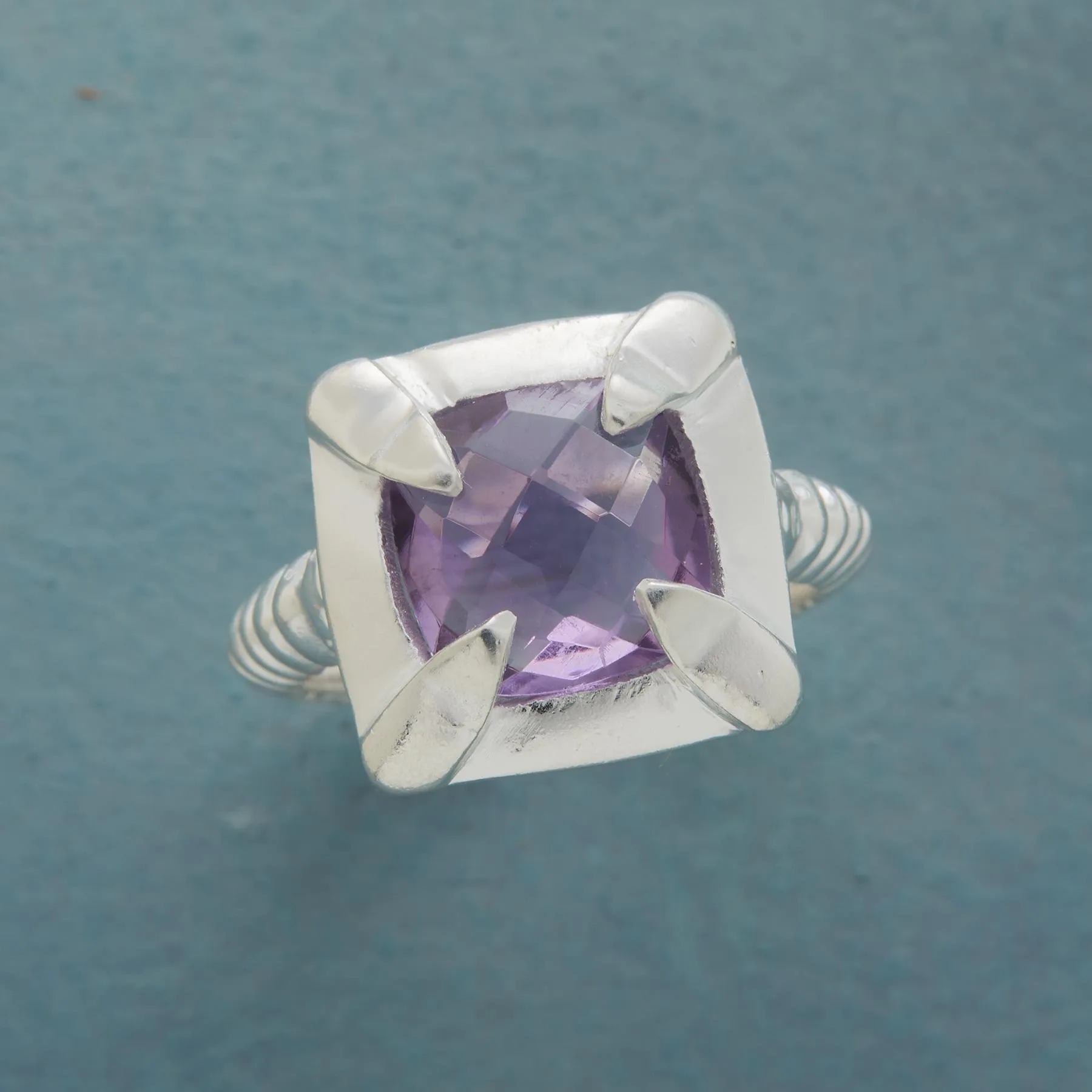 Violette Ring