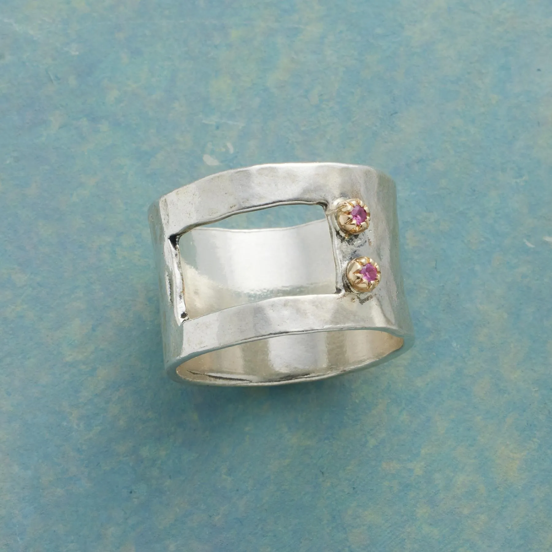 Window Box Ring